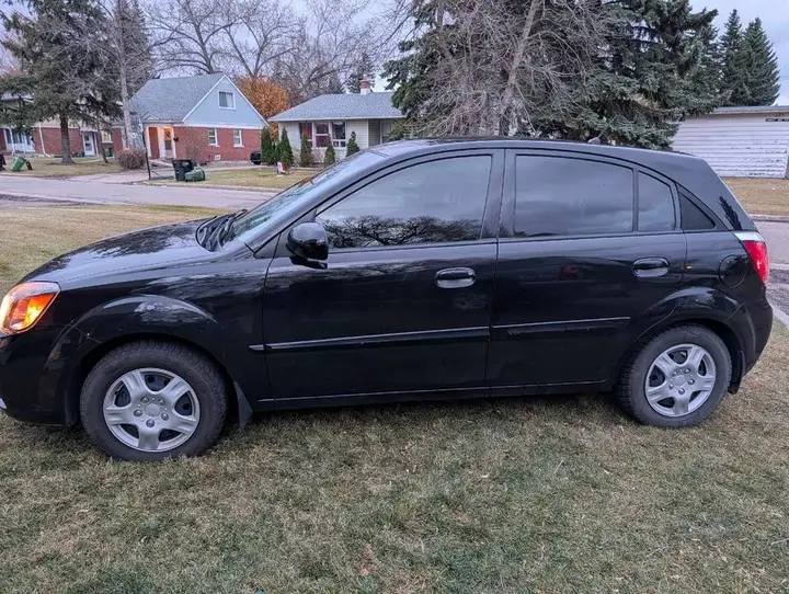 Kia Rio 2011 photo 2