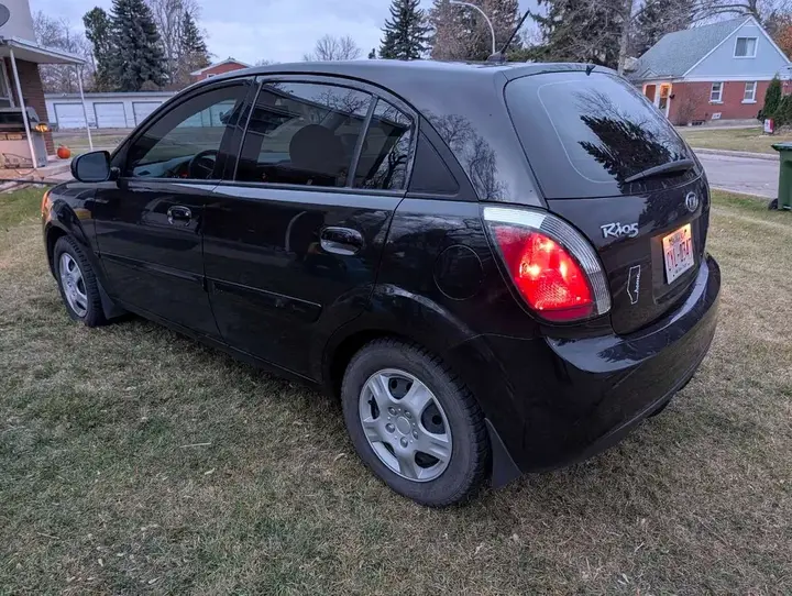 Kia Rio 2011 photo 3