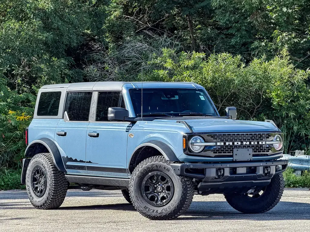 Ford Bronco 2024 photo 2