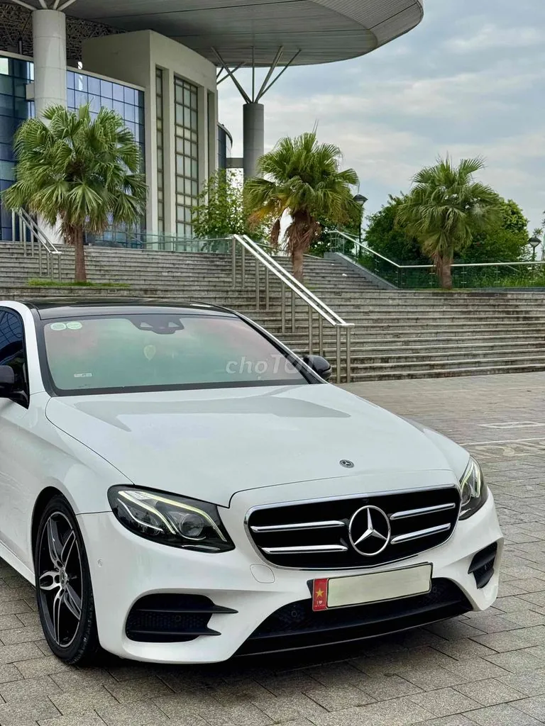 Mercedes-Benz E-Class 2020 photo 2