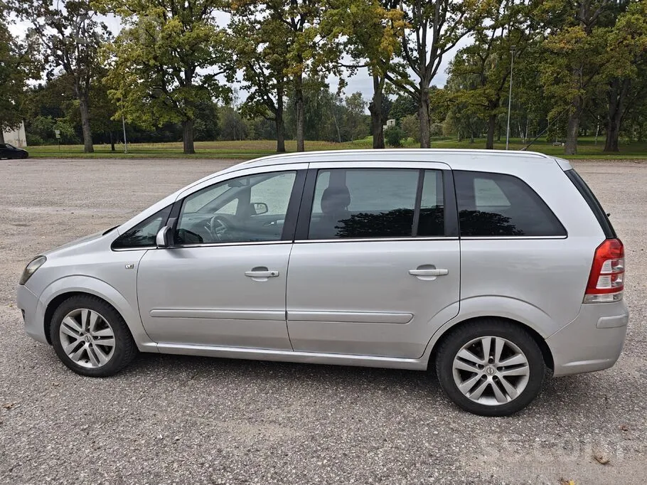 Opel Zafira 2008 photo 4