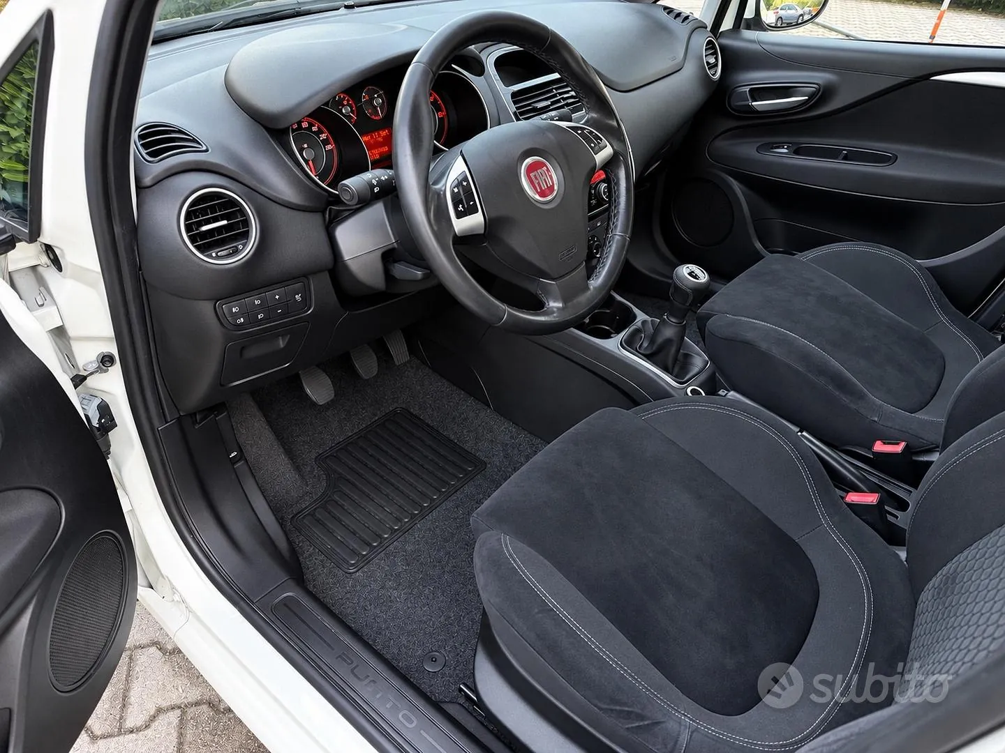 Fiat Punto 2017 photo 5