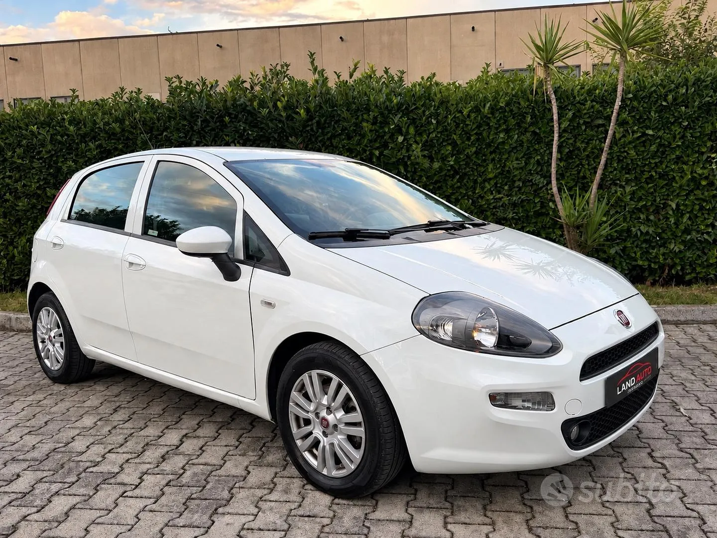 Fiat Punto 2017 photo 2