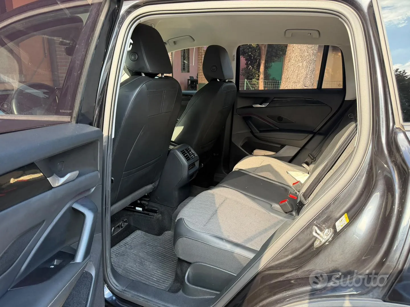 Volkswagen Tiguan 2024 photo 5