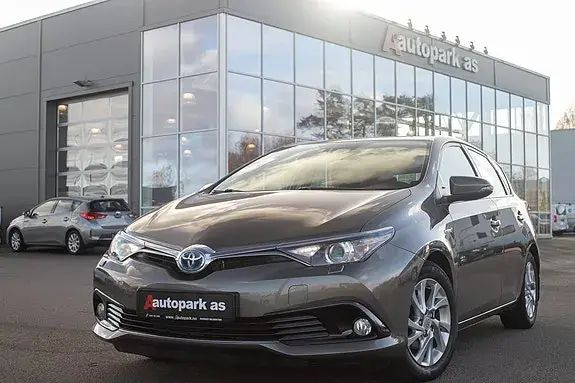 Toyota Auris 2016 photo 3