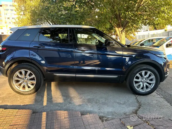 Land Rover Range Rover Evoque 2015 photo 4