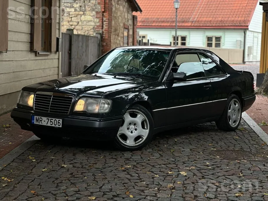 Mercedes-Benz E320 1994 photo 3