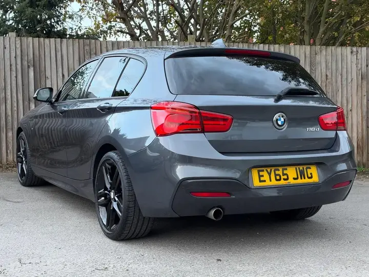 BMW 1 Series 2015 photo 2