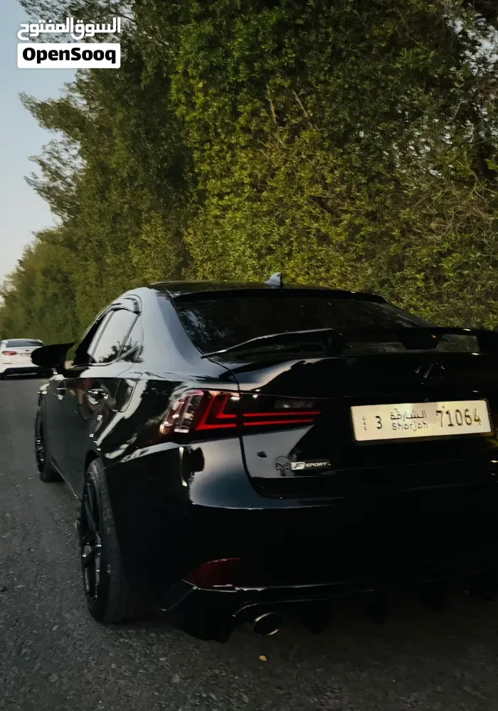 Lexus Is 250 2015 photo 4
