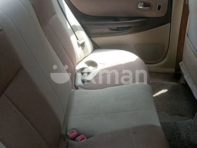 Mazda Familia 2000 photo 4