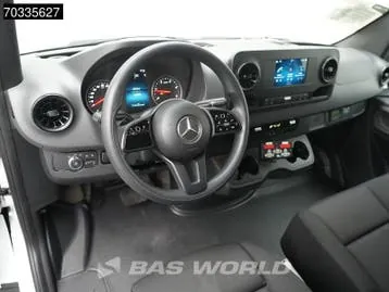 Mercedes-Benz Sprinter 2023 photo 3