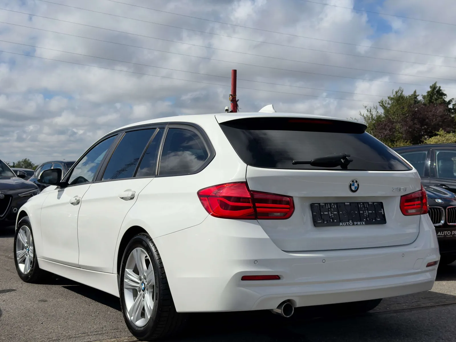 BMW 318I 2016 photo 5