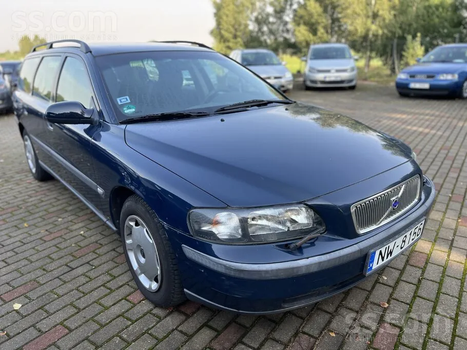 Volvo V70 2001 photo 2