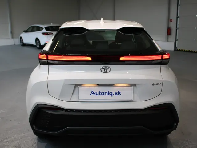 Toyota C-Hr 2026 photo 3