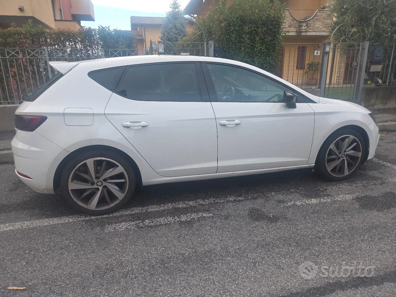 Seat Leon 2018 photo 2