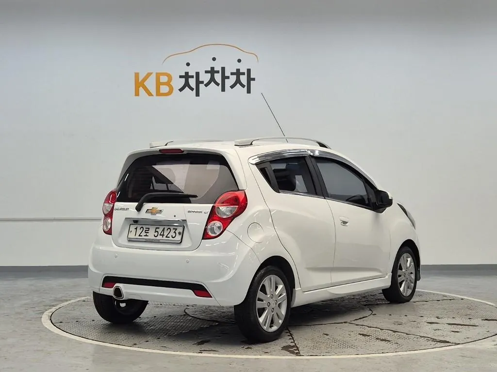 Chevrolet Spark 2014 photo 3
