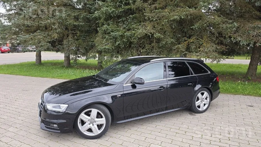 Audi A4 2013 photo 2