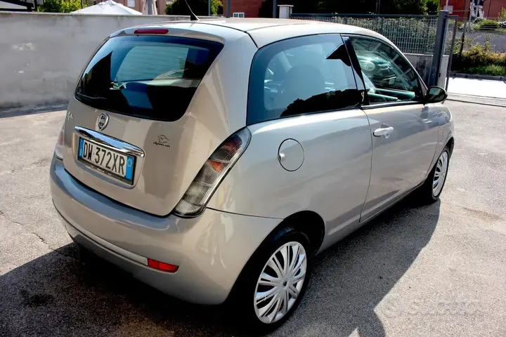 Lancia Ypsilon 2009 photo 4