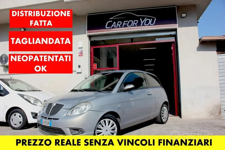 Lancia Ypsilon
