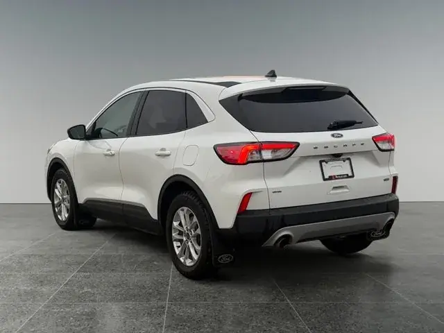 Ford Escape 2022 photo 4