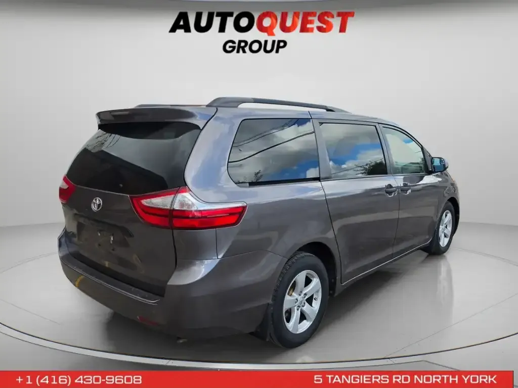 Toyota Sienna 2017 photo 5