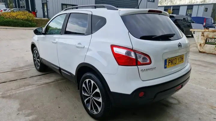 Nissan Qashqai 2013 photo 4