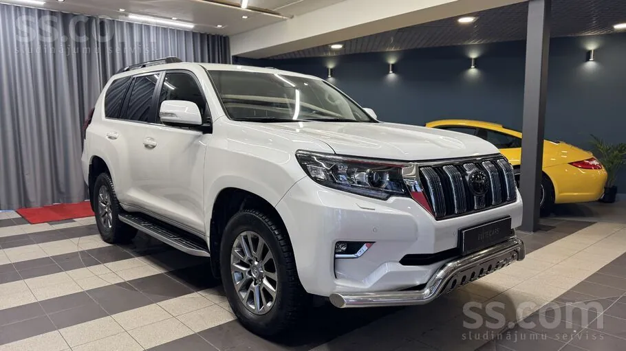Toyota Land Cruiser 2018 photo 3