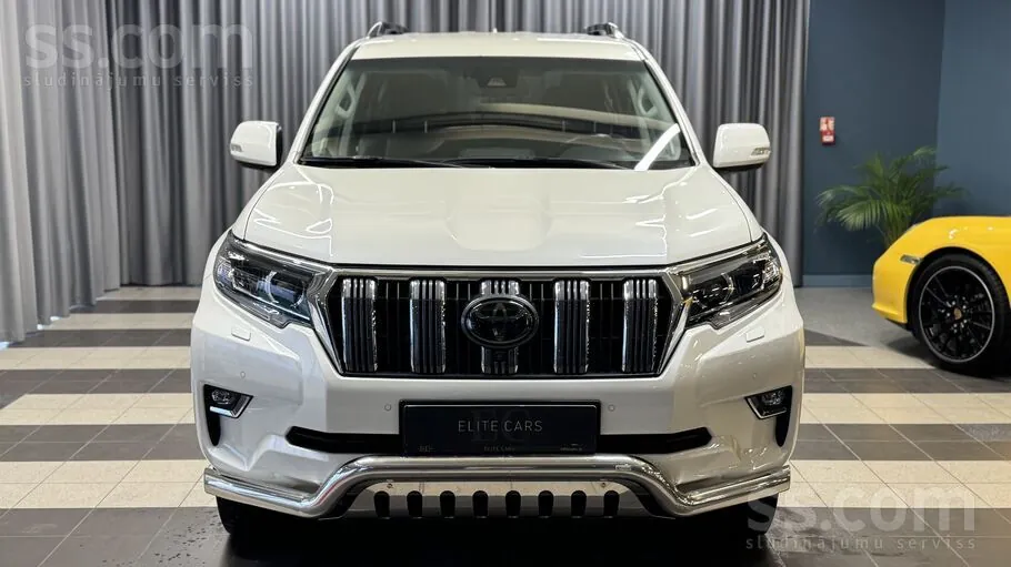 Toyota Land Cruiser 2018 photo 2