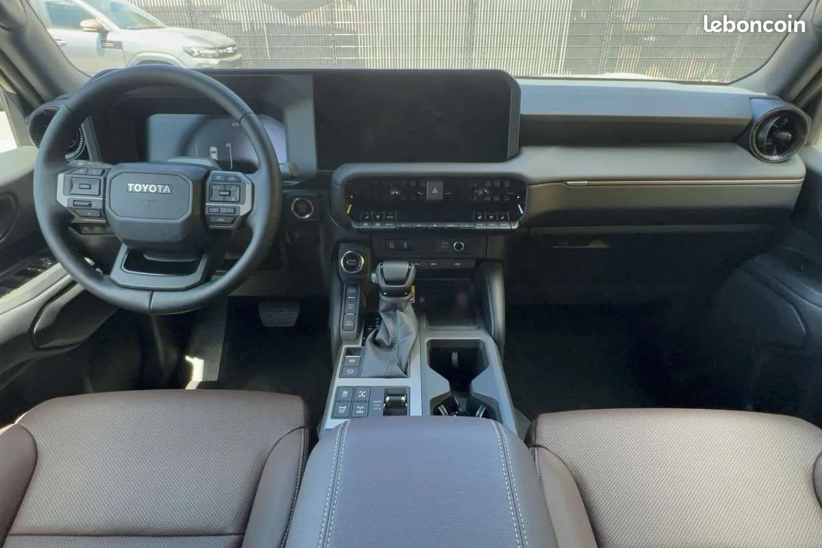 Toyota Land Cruiser 2026 photo 3