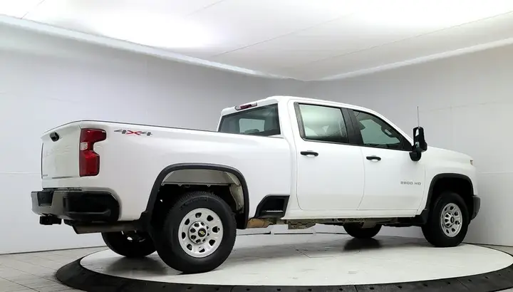 Chevrolet Silverado 2024 photo 4