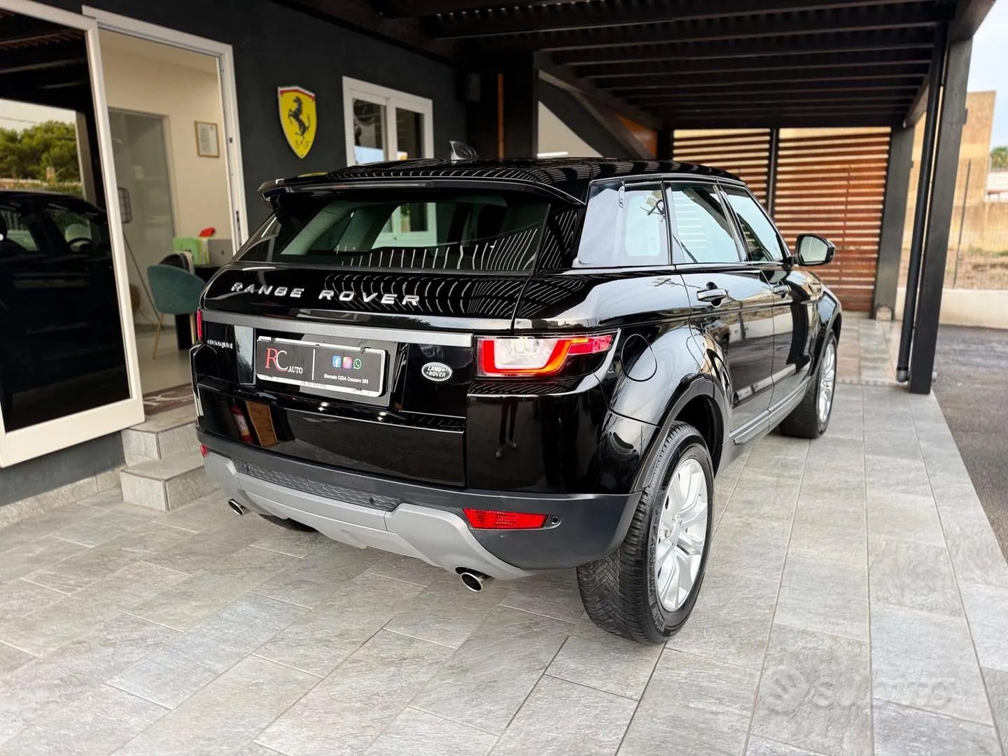Land Rover Range Rover Evoque 2017 photo 4