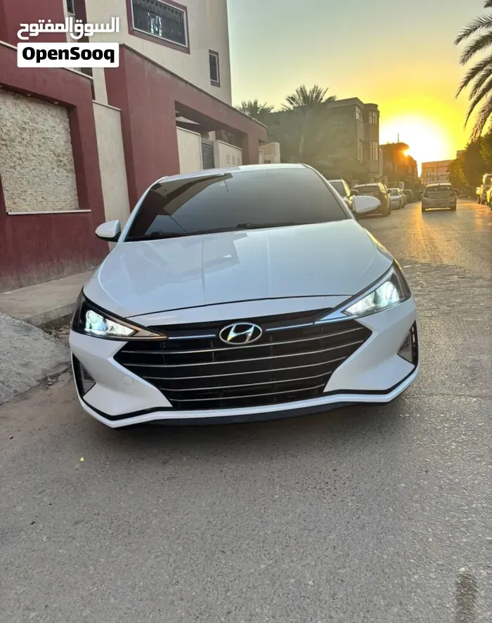 Hyundai Elantra 2020 photo 4