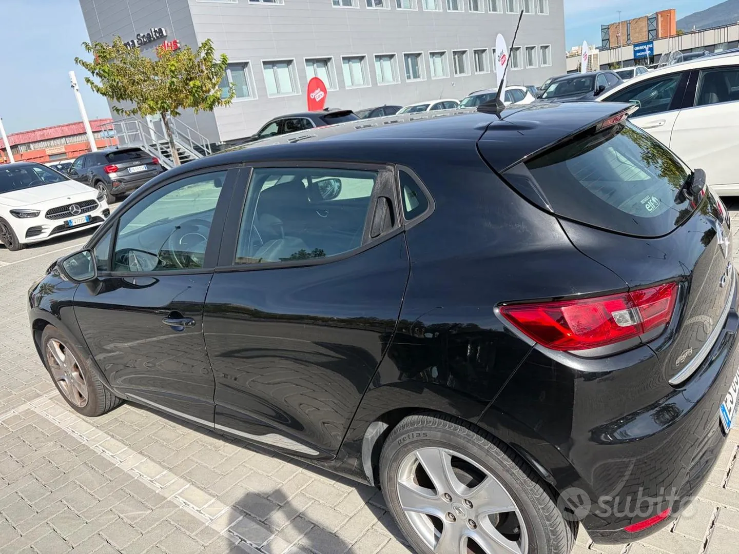 Renault Clio 2013 photo 2
