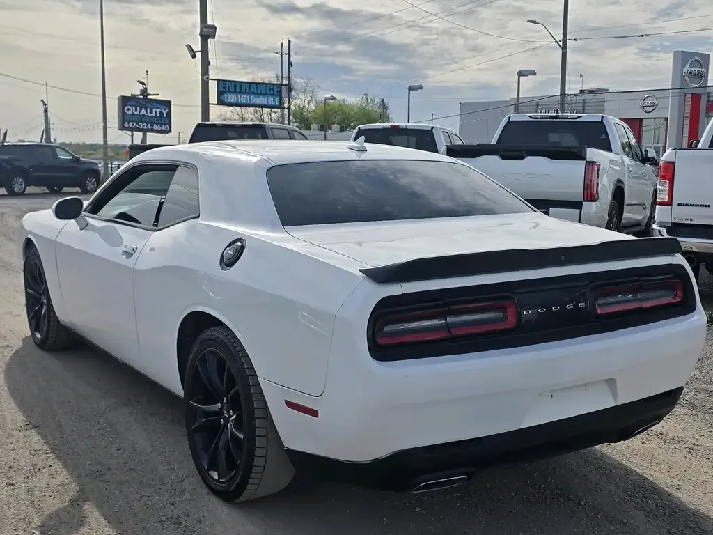Dodge Challenger 2018 photo 5