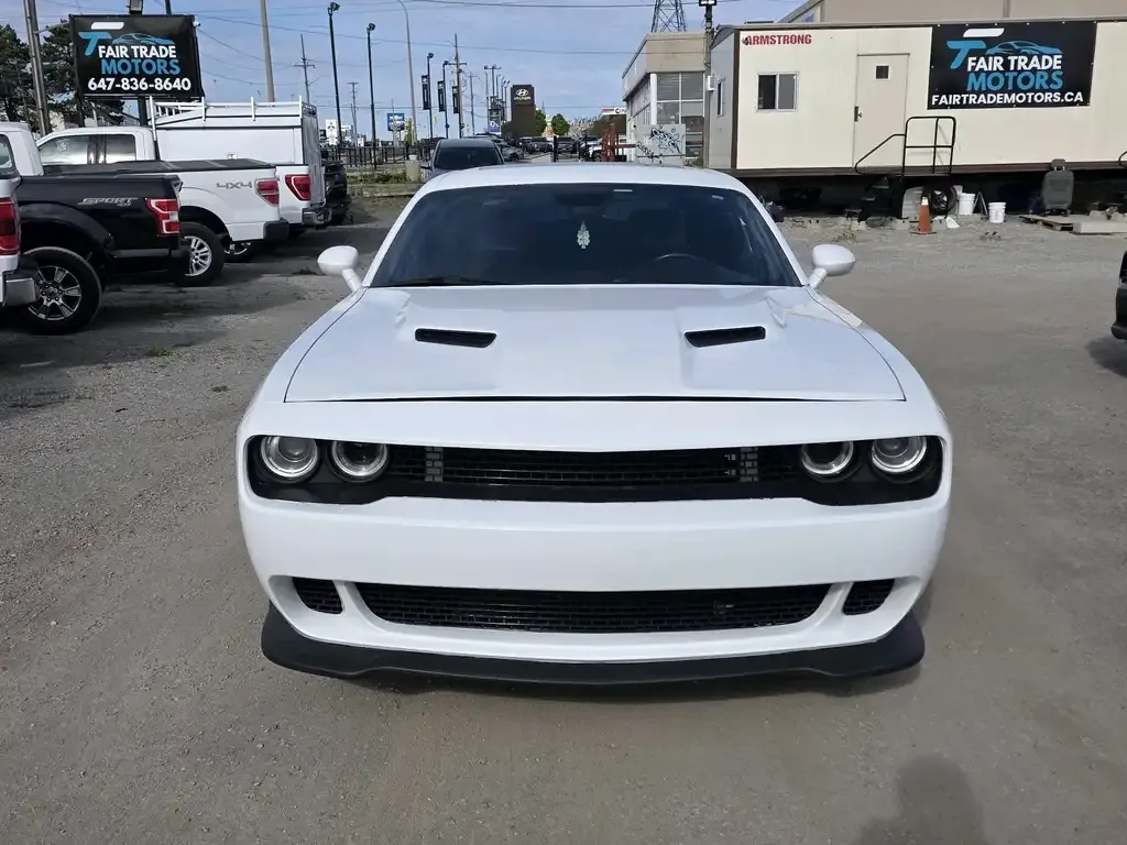 Dodge Challenger 2018 photo 2