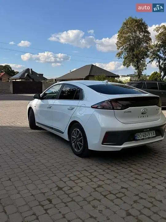Hyundai Ioniq 2020 photo 4