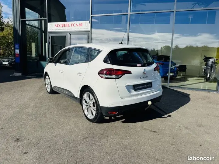Renault Scenic 2017 photo 3