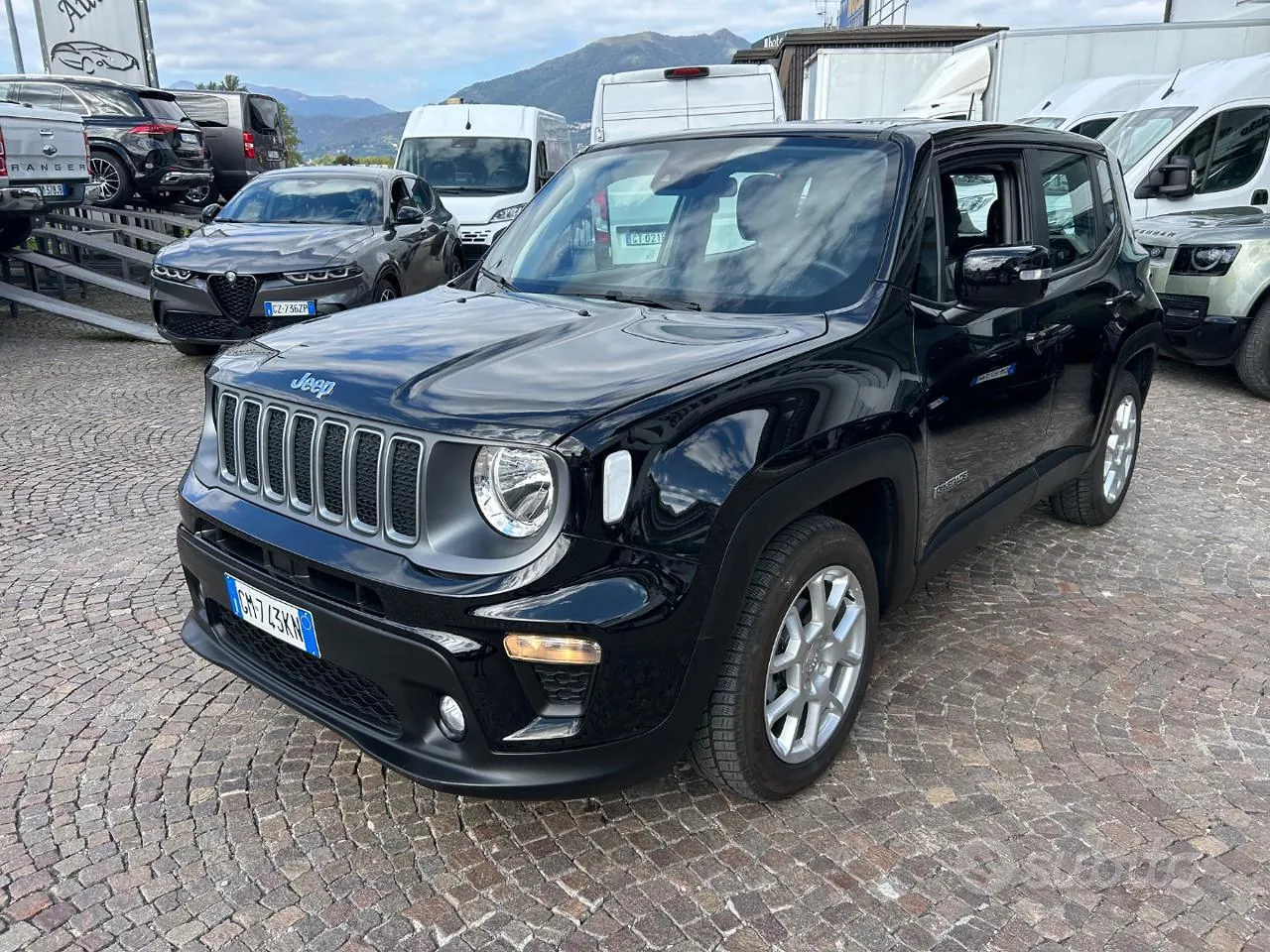 Jeep Renegade 2023 photo 2
