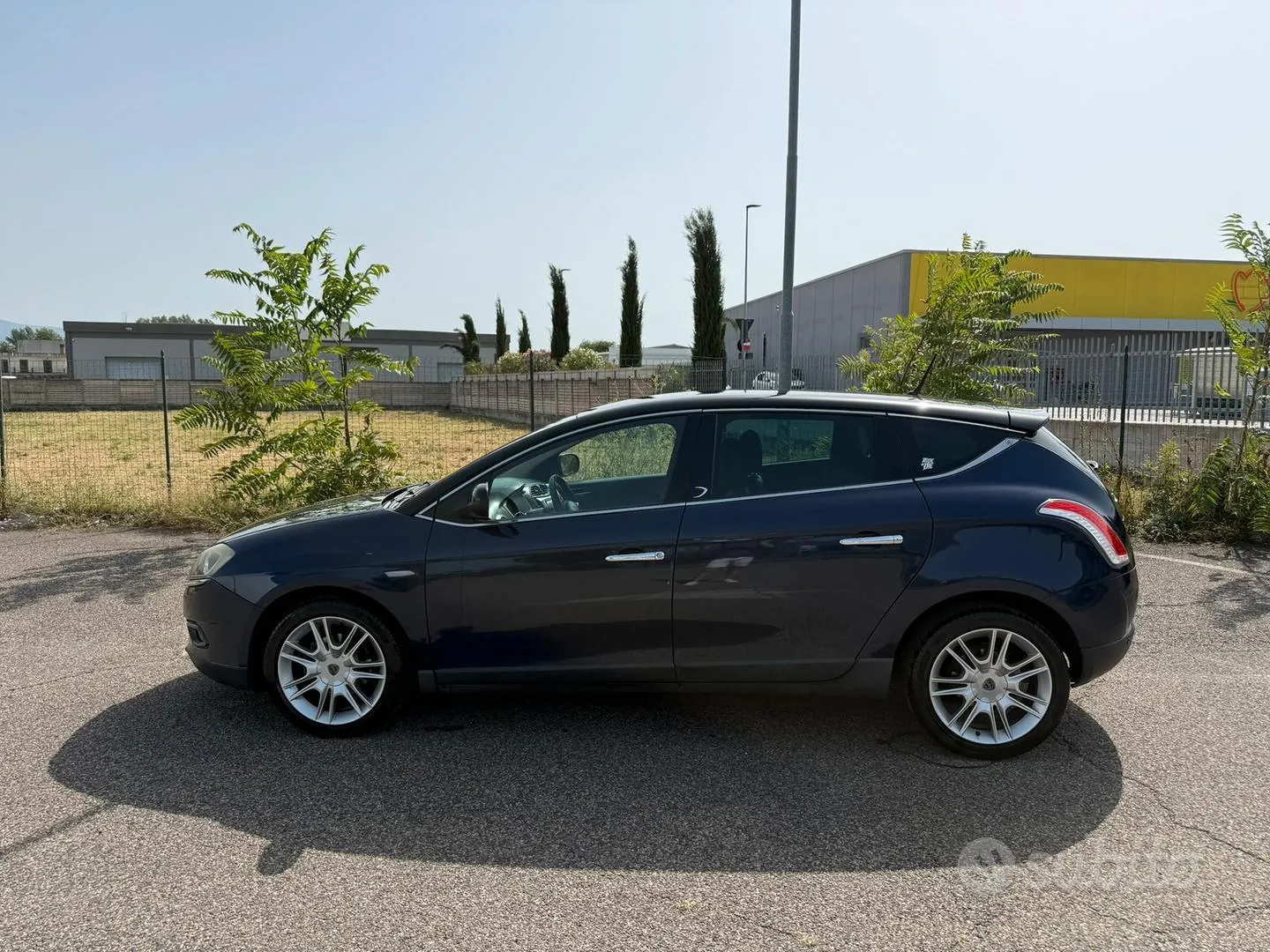 Lancia Delta 2012 photo 2
