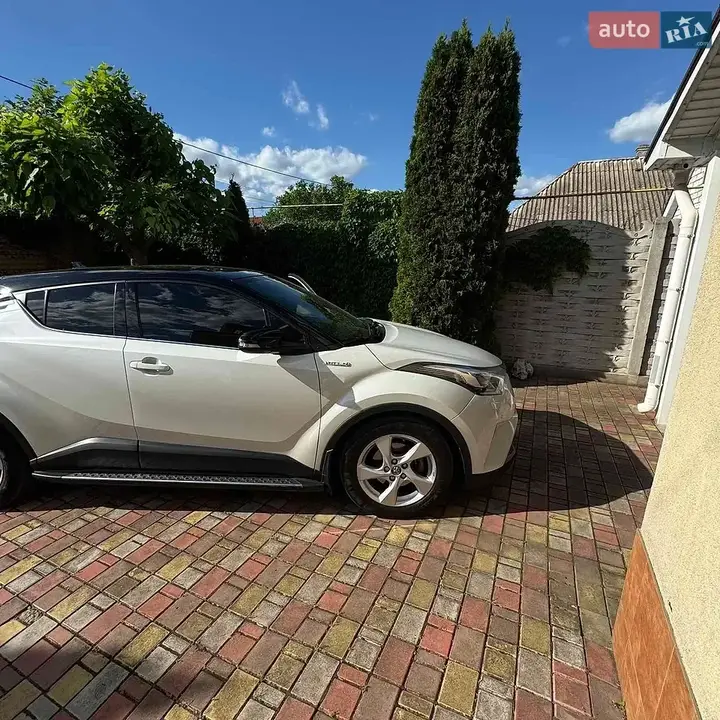 Toyota C-Hr 2018 photo 5