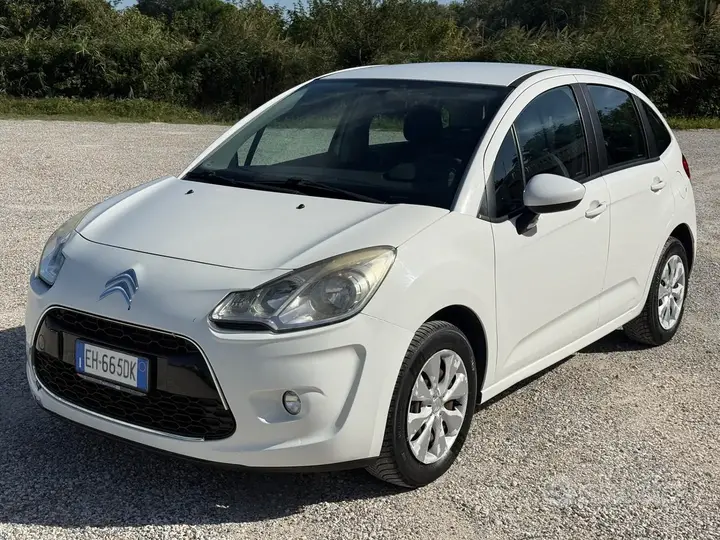 Citroen C3 2011 photo 2