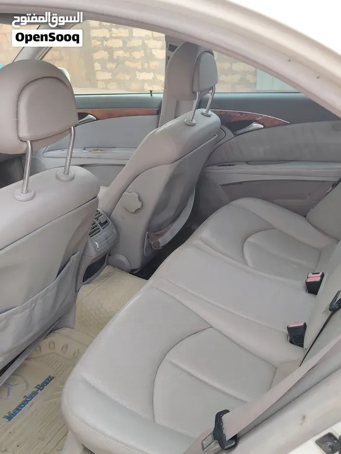 Mercedes-Benz E-Class 2004 photo 4
