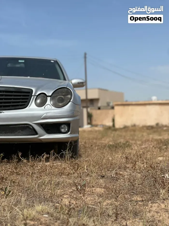 Mercedes-Benz E-Class 2004 photo 5