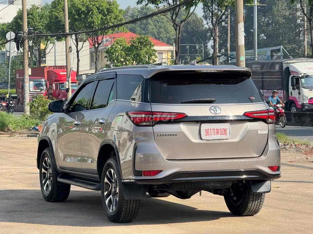 Toyota Fortuner 2024 photo 5