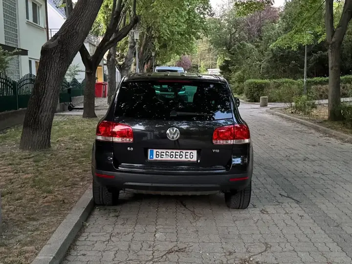Volkswagen Touareg 2005 photo 2