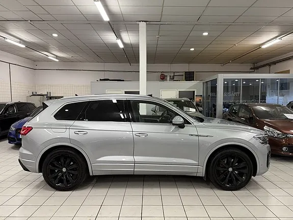 Volkswagen Touareg 2019 photo 2