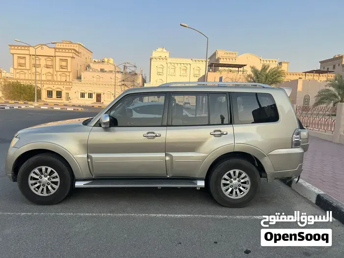 Mitsubishi Pajero 2012 photo 3