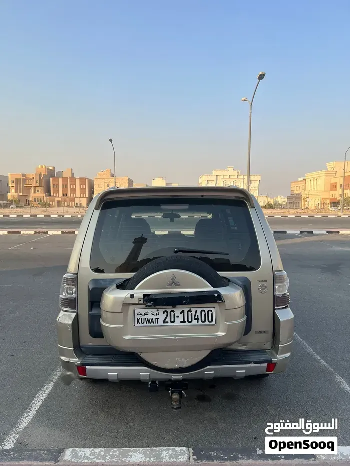 Mitsubishi Pajero 2012 photo 4