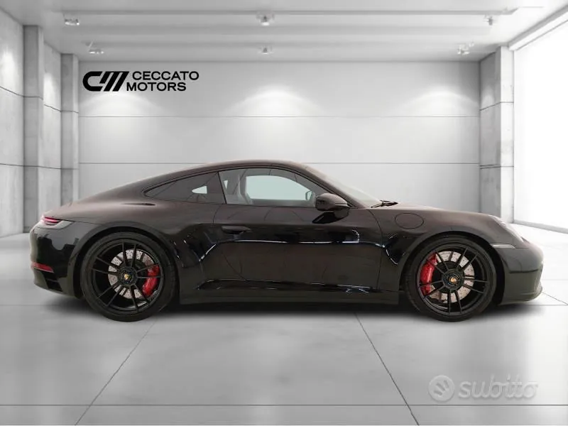 Porsche 911 2023 photo 3