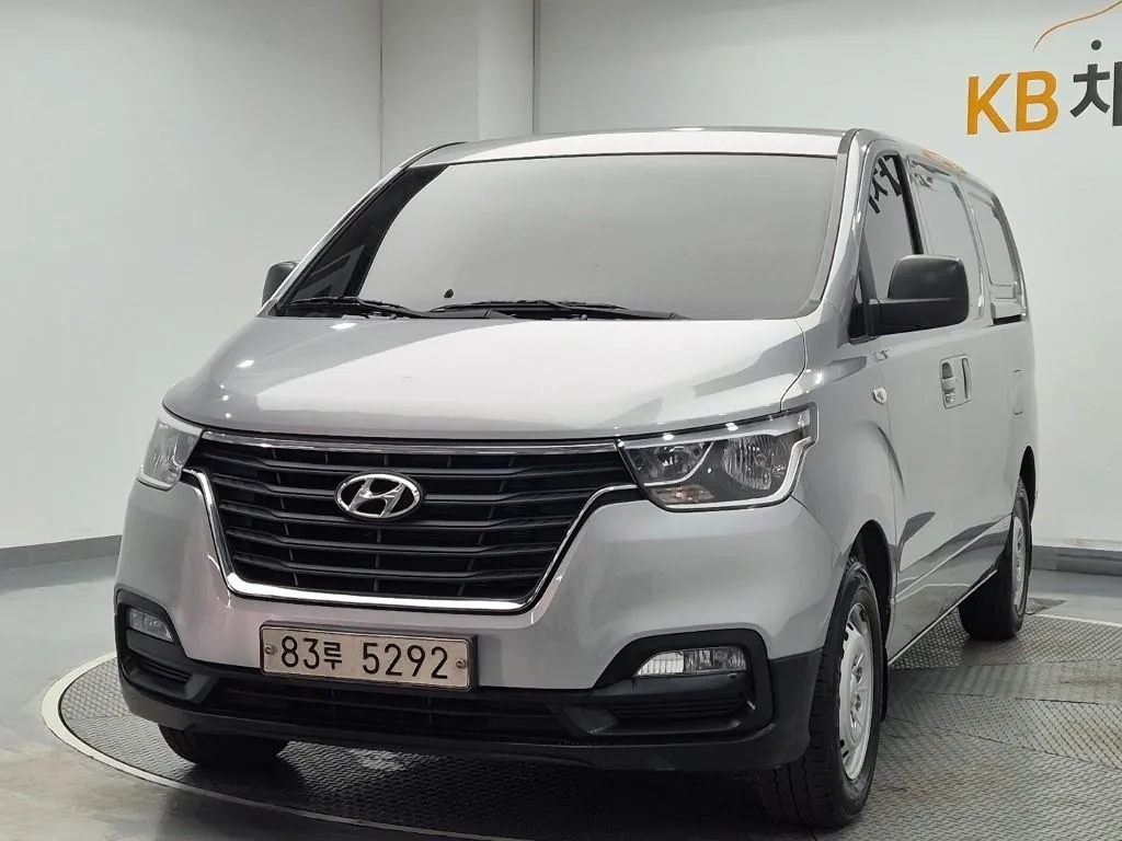Hyundai Grand Starex